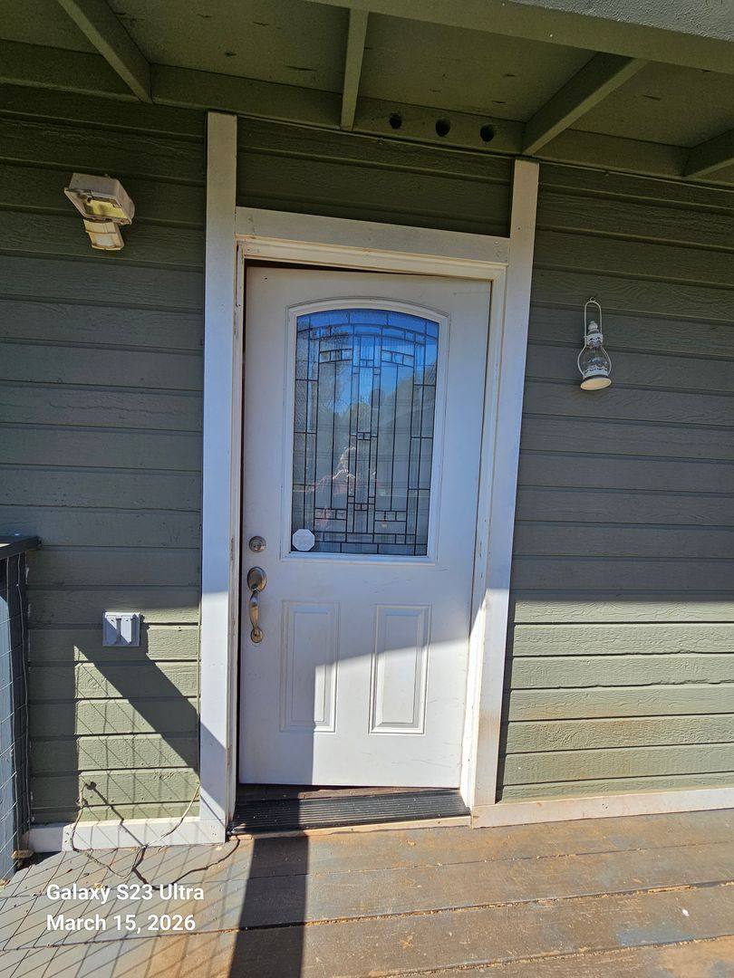 House for rent at 19141 Ravenhill Rd, Hidden Valley Lake, CA 95467