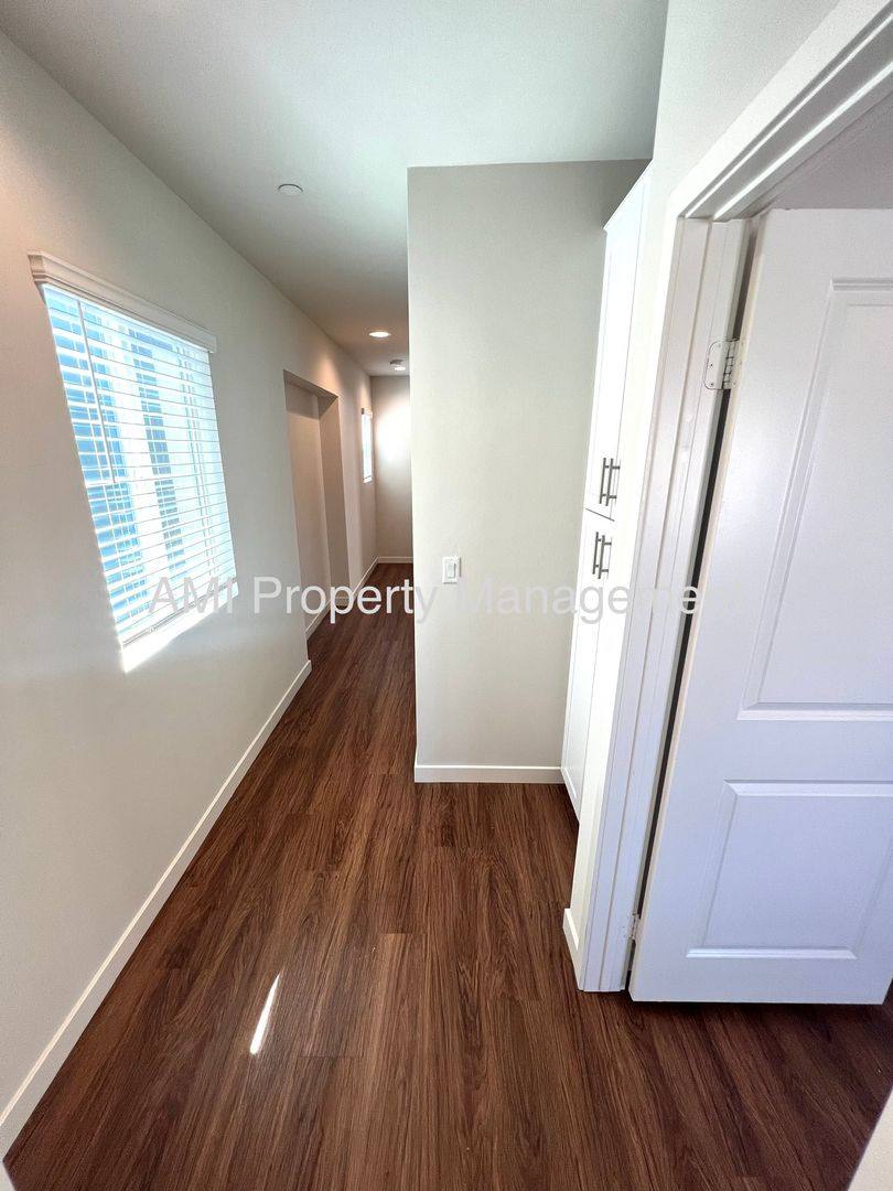 Townhouse for rent at 4651 Idaho St, San Diego, CA 92116