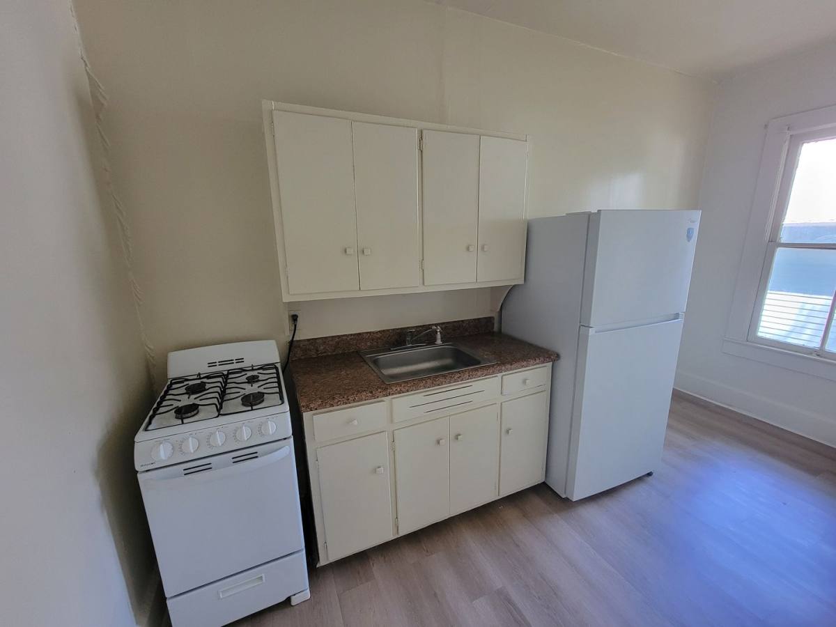 Apartment for rent at 669 Percy St, Greensboro, NC 27405