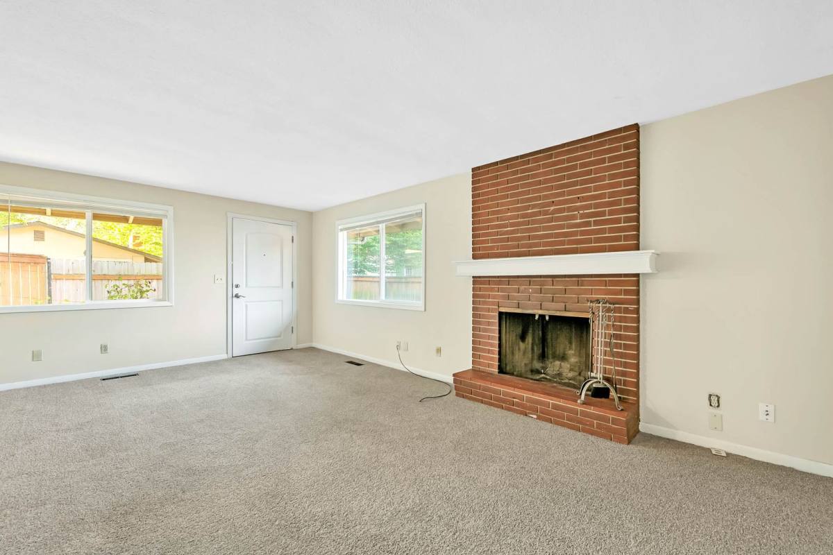 Apartment for rent at 1809 - 1817 Ferry St SE, Salem, OR 97301