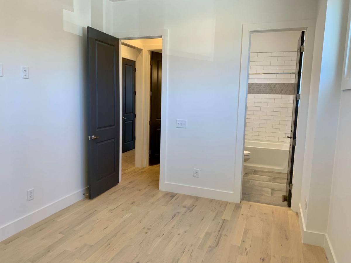 House for rent at 523 Fatherland St #B, Nashville, TN 37206