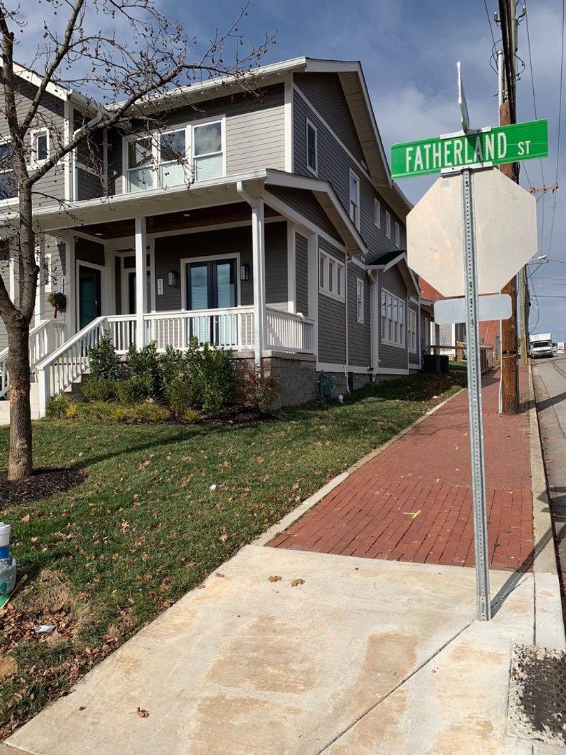 House for rent at 523 Fatherland St #B, Nashville, TN 37206