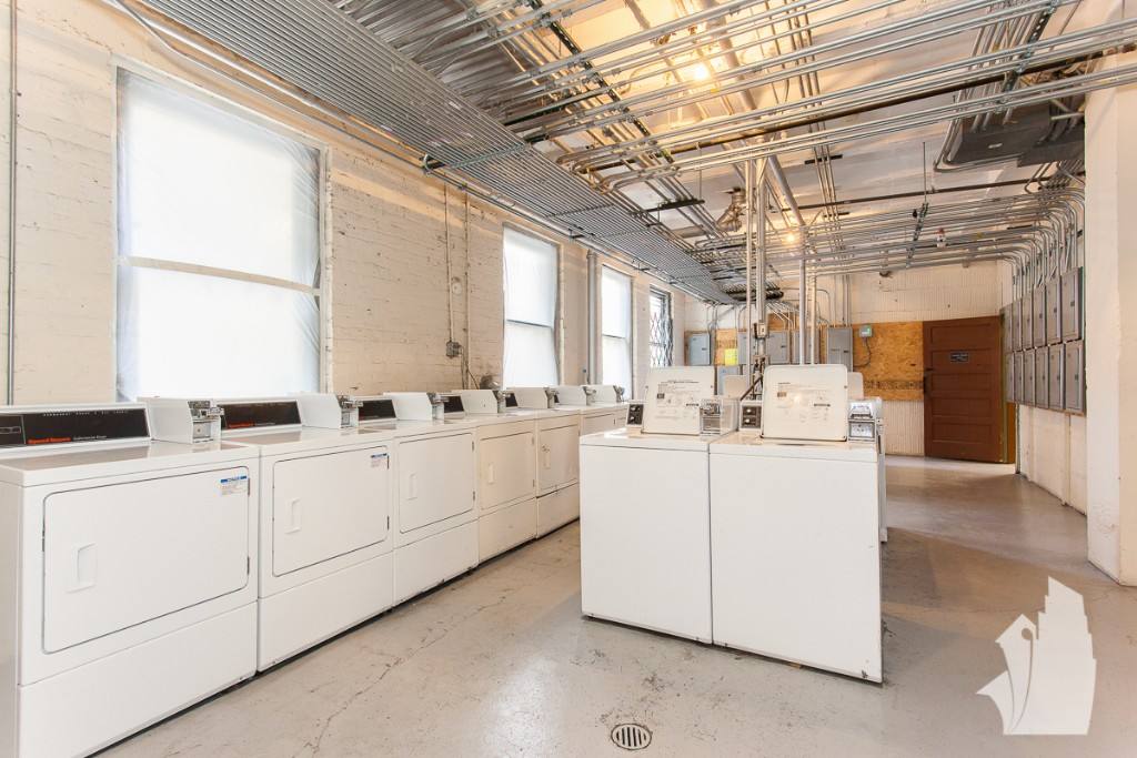 Apartment for rent at 550 W Arlington Place #412, Chicago, IL 60614