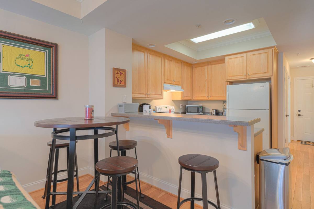 Apartment for rent at 112, 114 Hearthstone Dr, Blacksburg, VA 24060