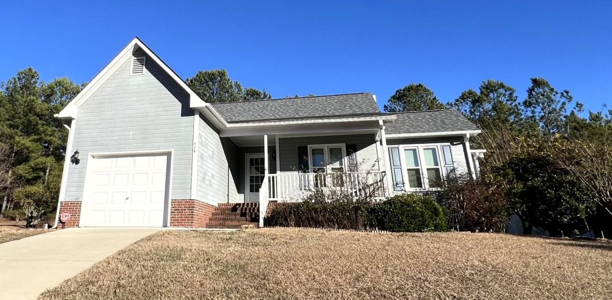 House for rent at 425 Abbottswood Dr, Fayetteville, NC 28301