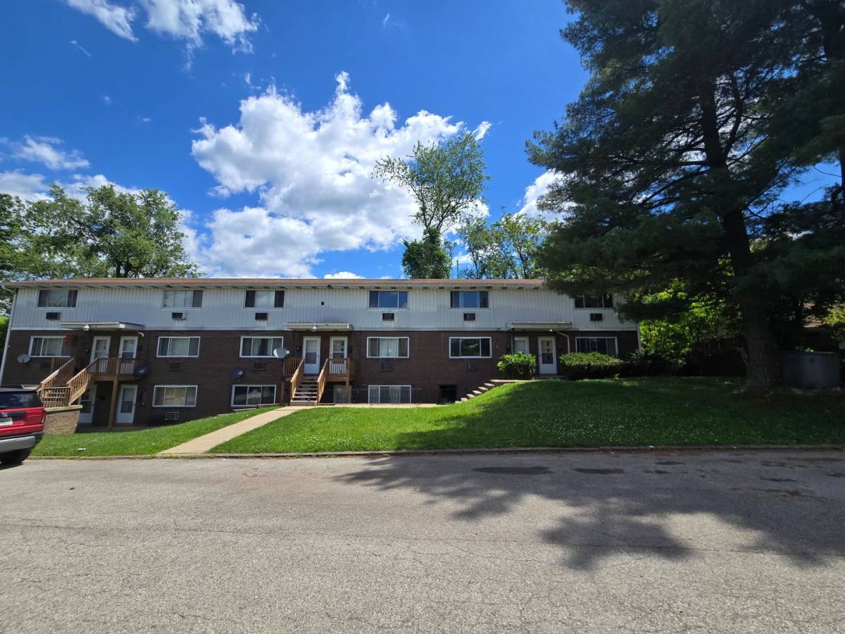 Apartment for rent at 305 Aqua Court, McKeesport, PA 15135