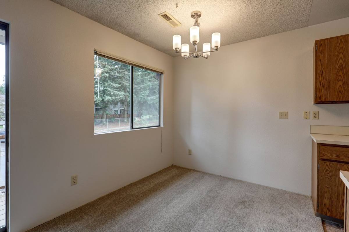 Condo for rent at 14152 74th Place NE, Bothell, WA 98011