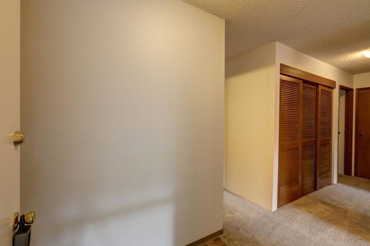 Condo for rent at 14152 74th Place NE, Bothell, WA 98011