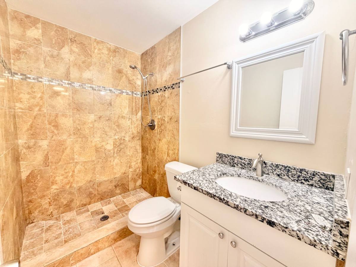 Apartment for rent at 3047 Tropicana Blvd, Naples, FL 34116