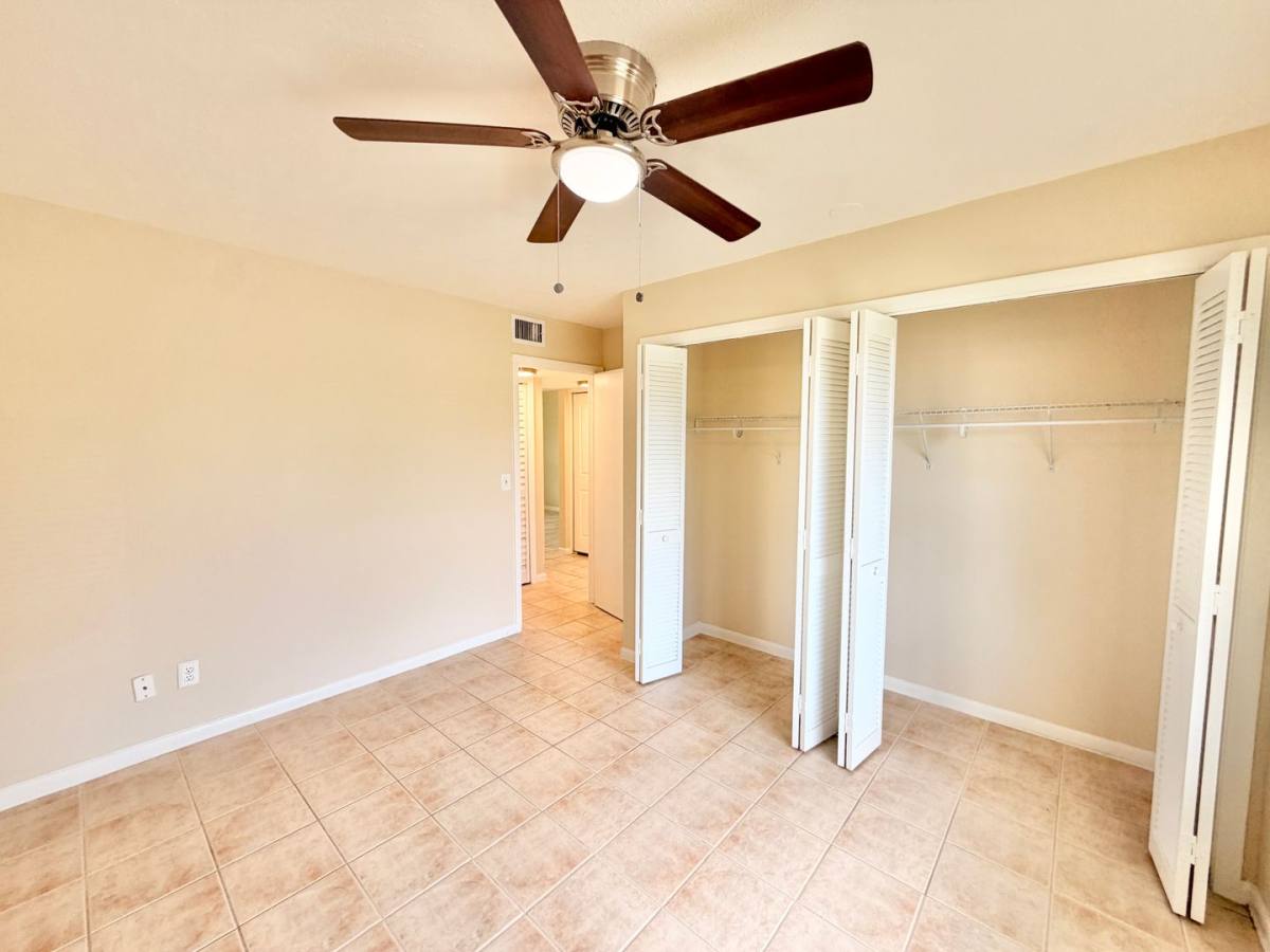 Apartment for rent at 3047 Tropicana Blvd, Naples, FL 34116