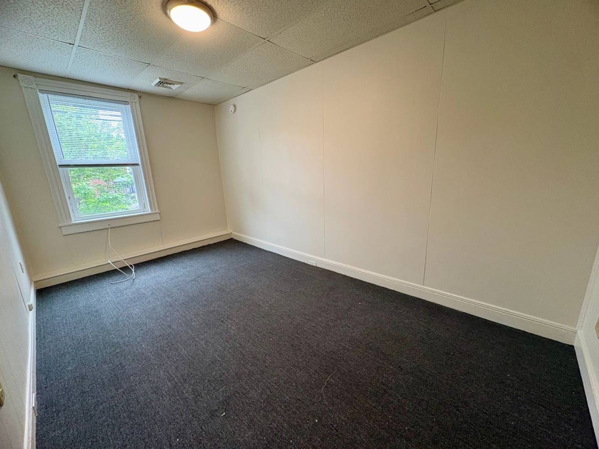 Apartment for rent at 568 Manor St, Lancaster, PA 17603