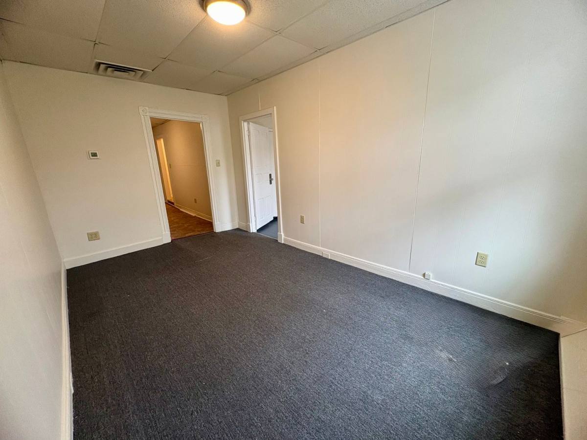 Apartment for rent at 568 Manor St, Lancaster, PA 17603