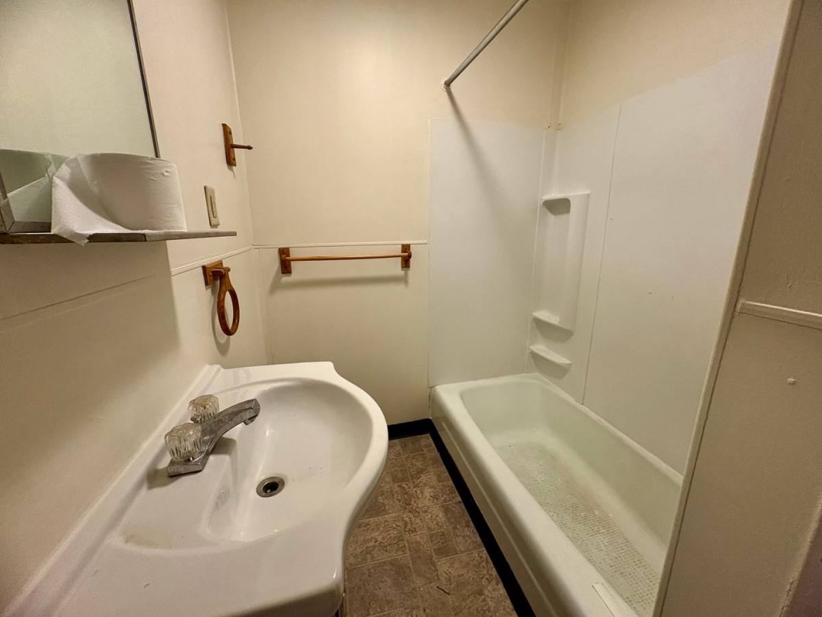 Apartment for rent at 568 Manor St, Lancaster, PA 17603