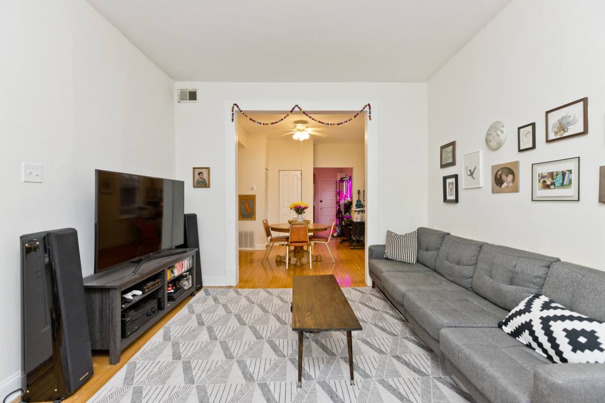 Apartment for rent at 3841 N Bernard St #1F, Chicago, IL 60618