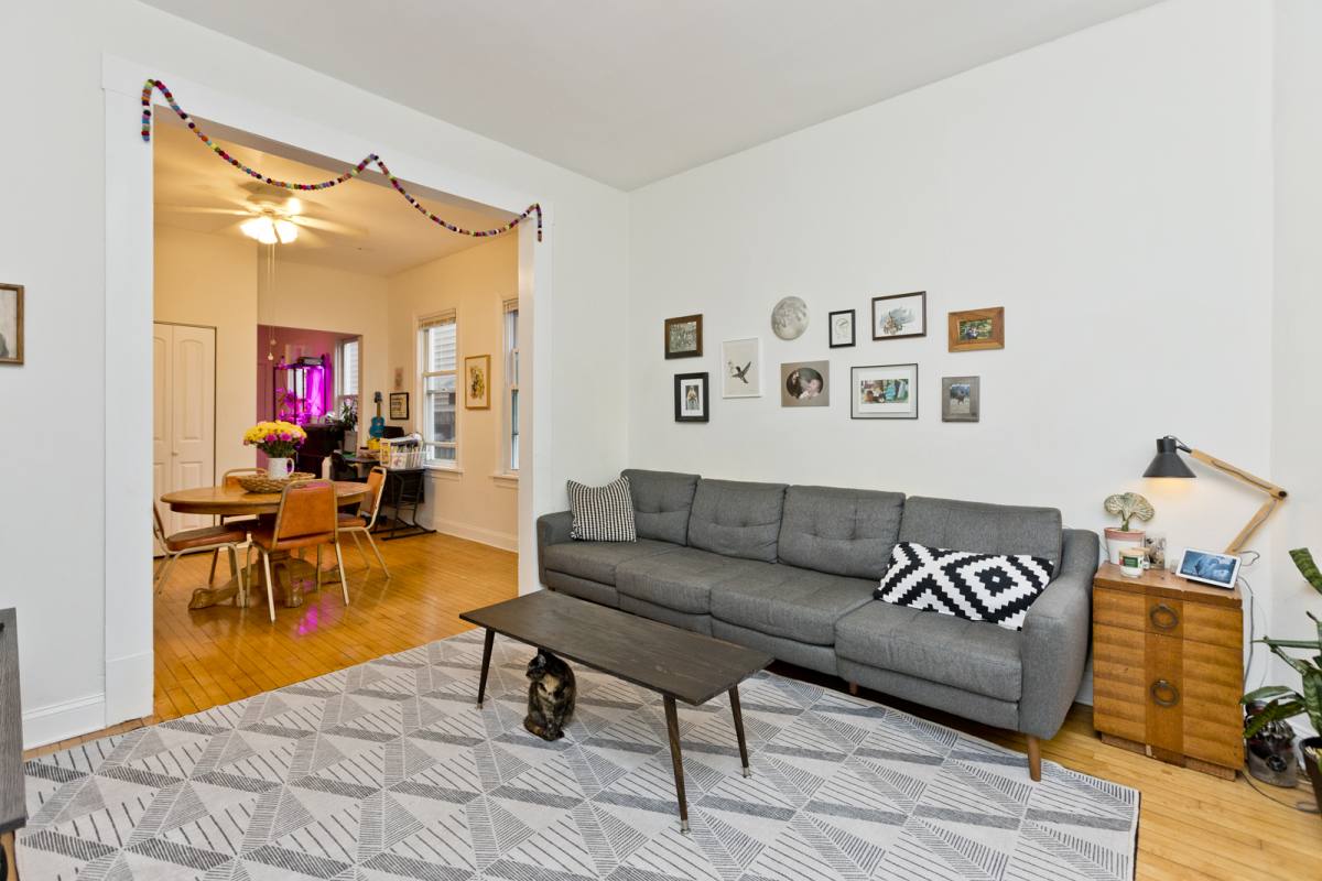 Apartment for rent at 3841 N Bernard St #1F, Chicago, IL 60618