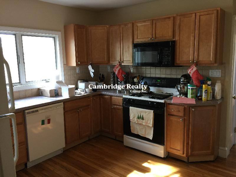 Apartment for rent at 9 Arlington St #3T, Somerville, MA 02145