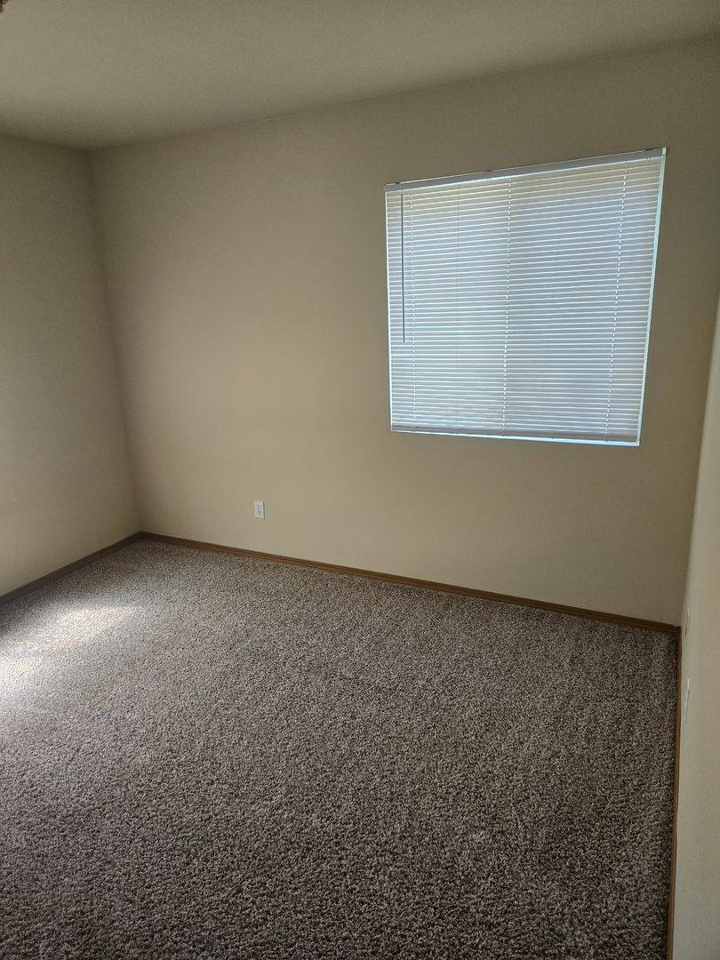 Apartment for rent at 335 Dean Ave, Umatilla, OR 97882