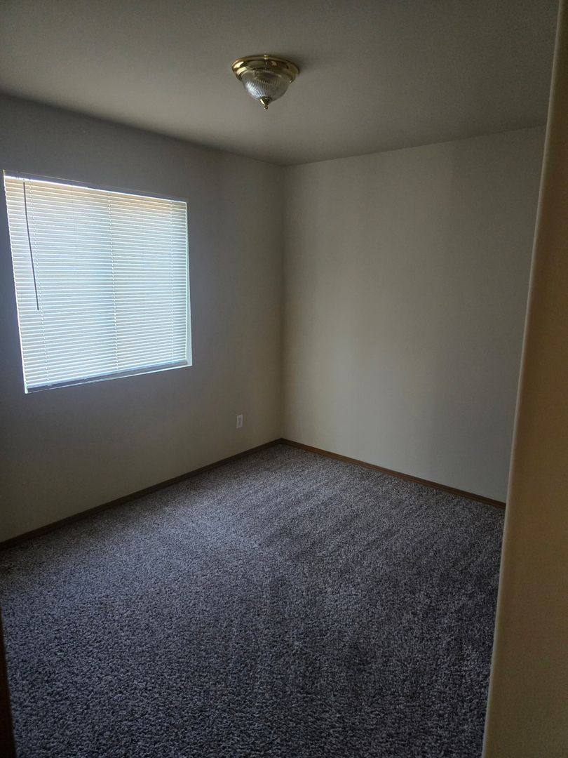 Apartment for rent at 335 Dean Ave, Umatilla, OR 97882