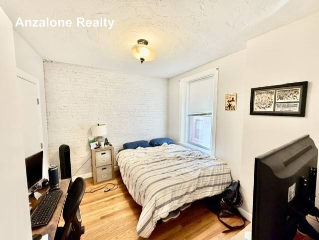 Apartment for rent at 11 Foster #4, Boston, MA 02109
