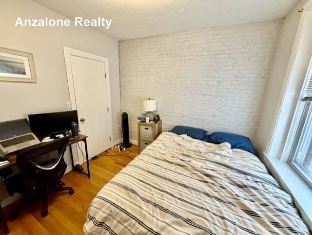 Apartment for rent at 11 Foster #4, Boston, MA 02109