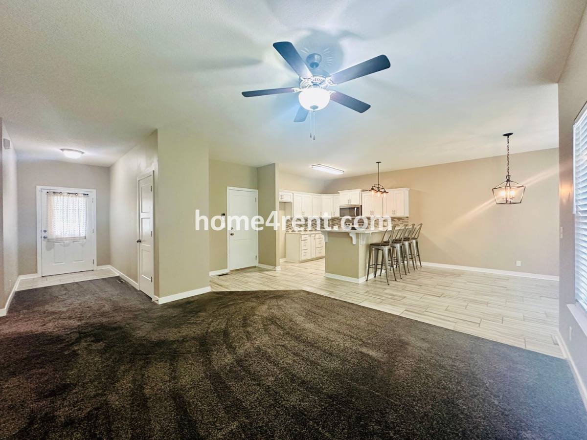 House for rent at 12701 E 47th Terrace Court S, Independence, MO 64055