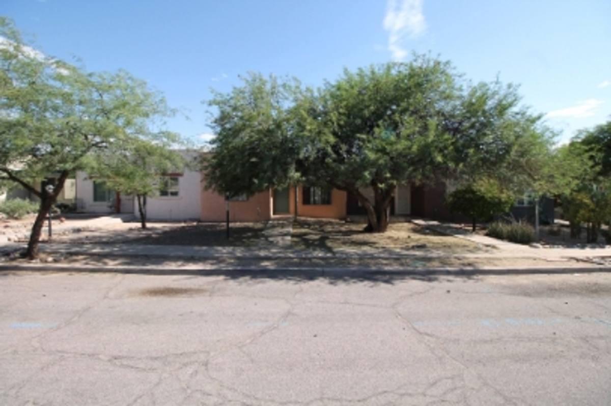 Townhouse for rent at 8838 E Arbor St, Tucson, AZ 85730