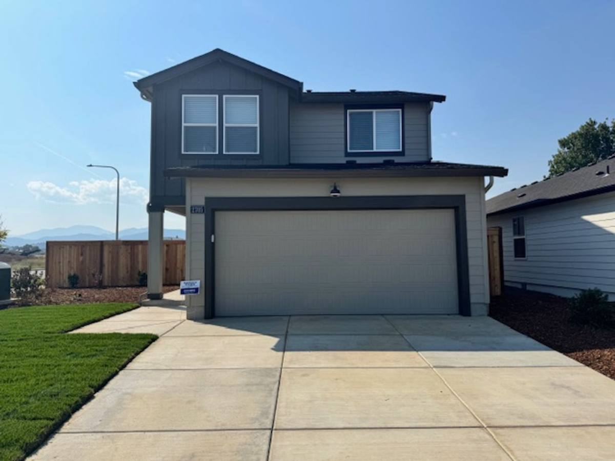 House for rent at 2705 Addysen Park Way, Medford, OR 97501