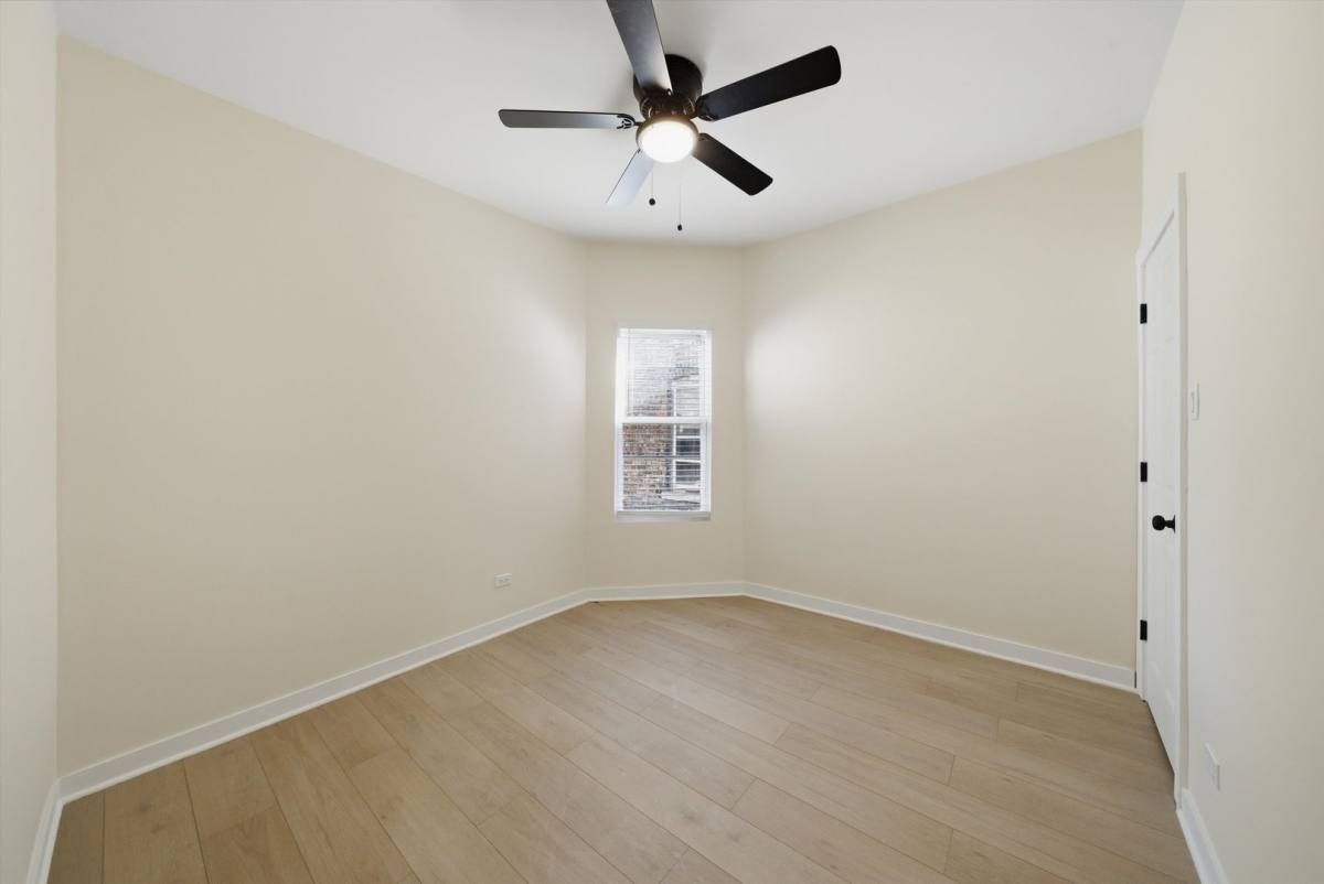 Apartment for rent at 4957 W Superior St #2, Chicago, IL 60644