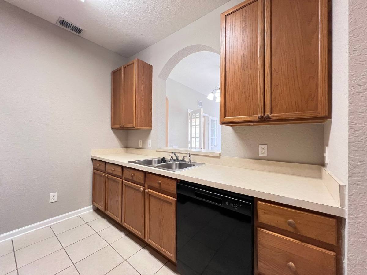 Apartment for rent at 2484 San Tecla St, Orlando, FL 32835