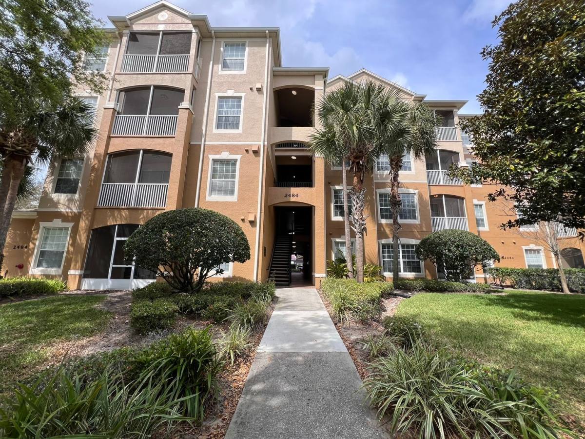 Apartment for rent at 2484 San Tecla St, Orlando, FL 32835