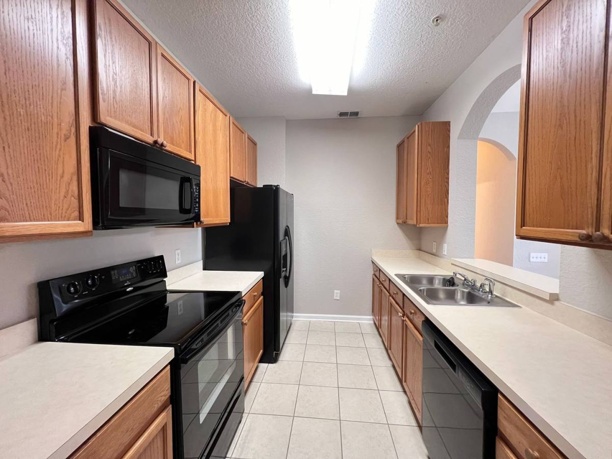 Apartment for rent at 2484 San Tecla St, Orlando, FL 32835