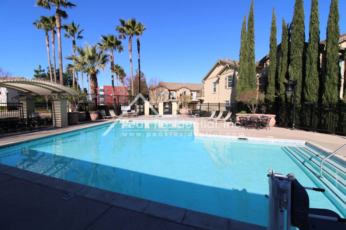 Condo for rent at 3301 N Park Dr, Sacramento, CA 95835