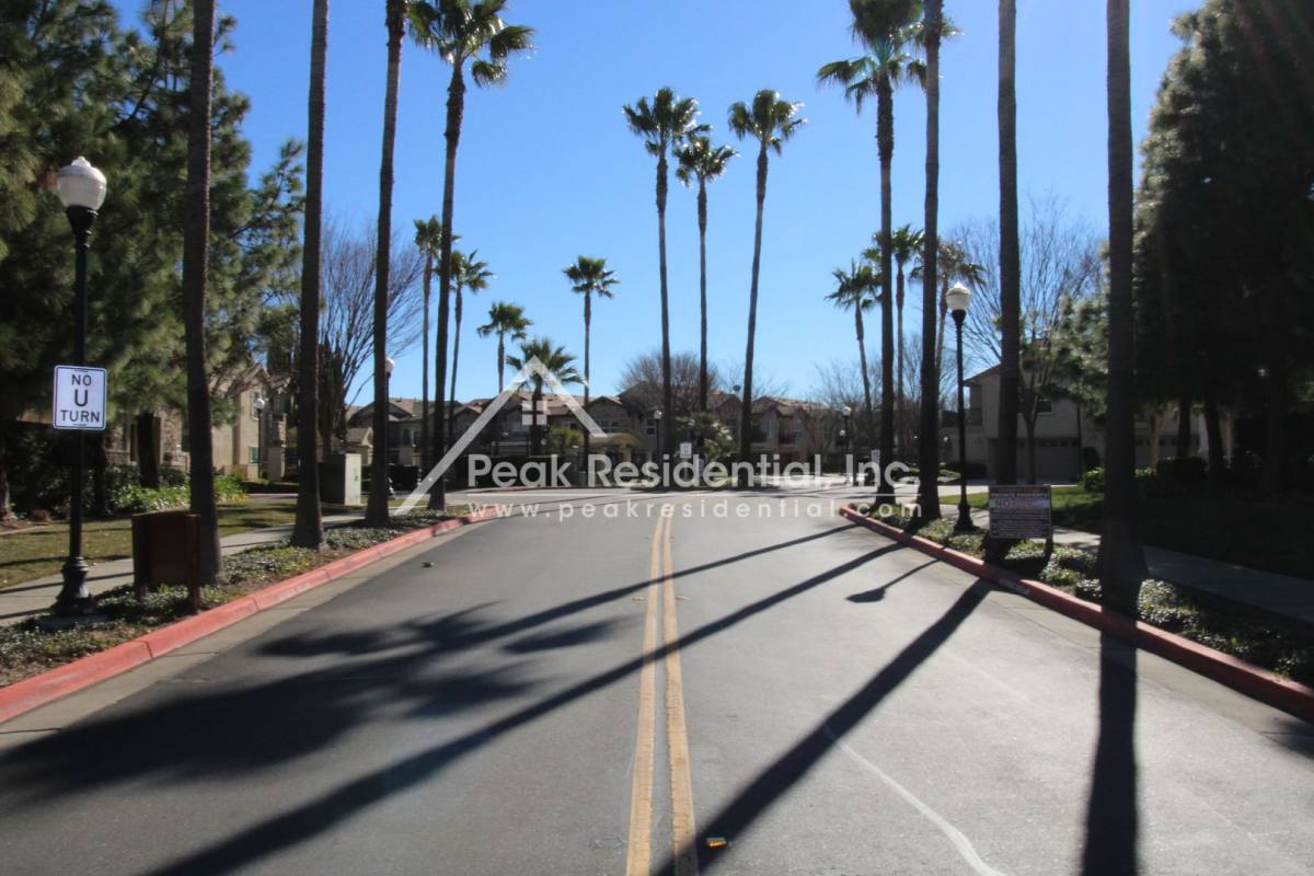 Condo for rent at 3301 N Park Dr, Sacramento, CA 95835