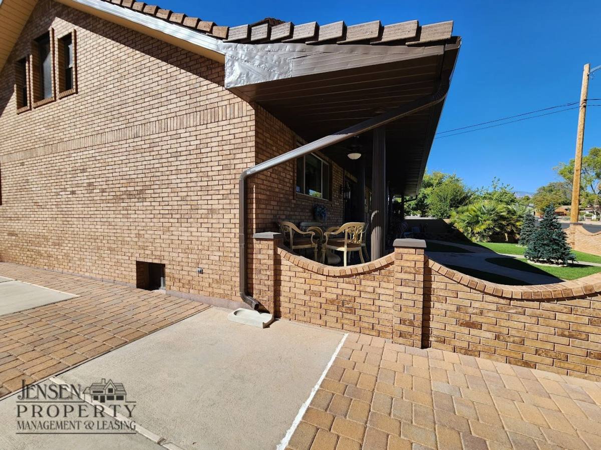 House for rent at 454 S 500 E, Saint George, UT 84770