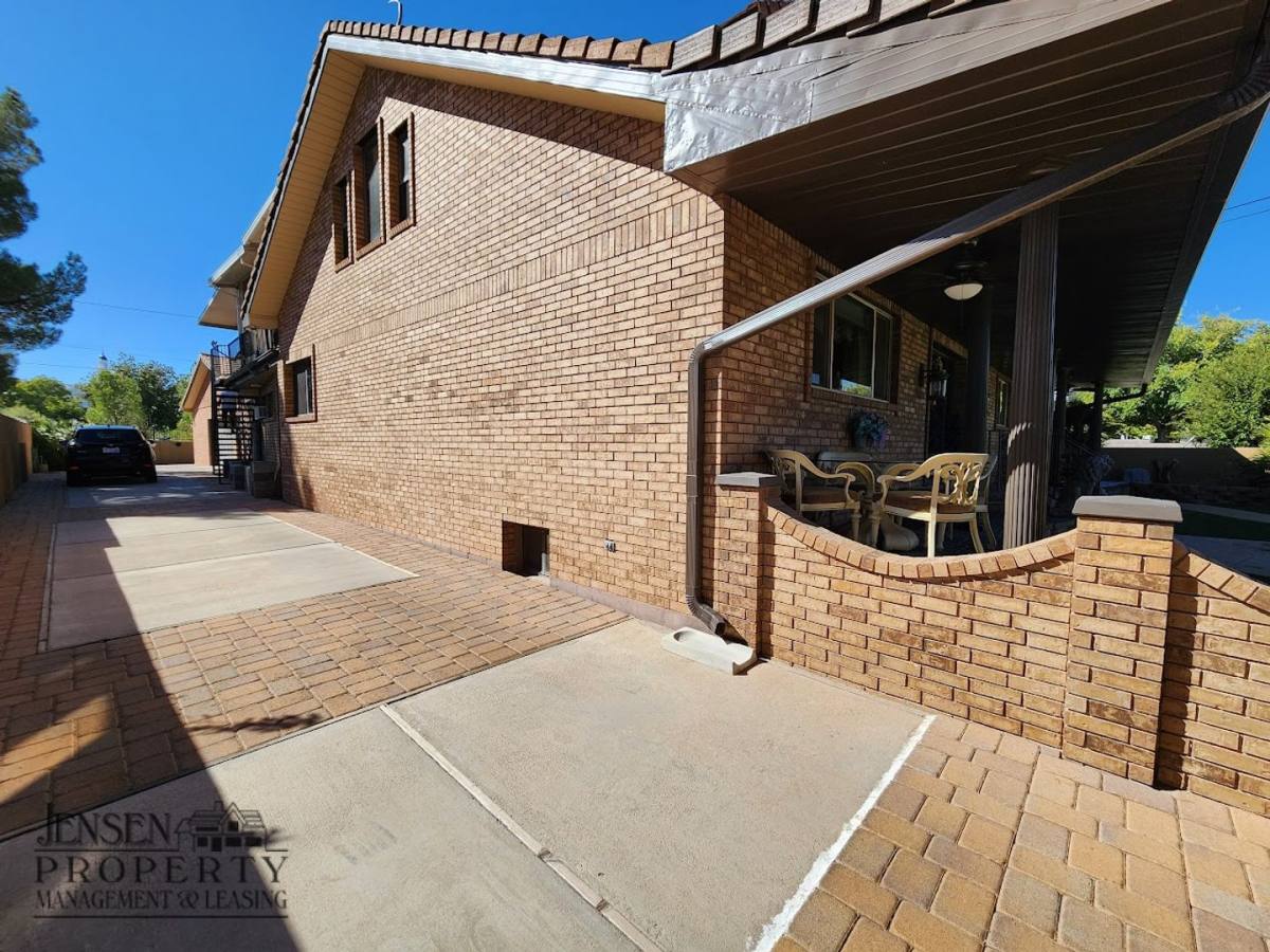 House for rent at 454 S 500 E, Saint George, UT 84770