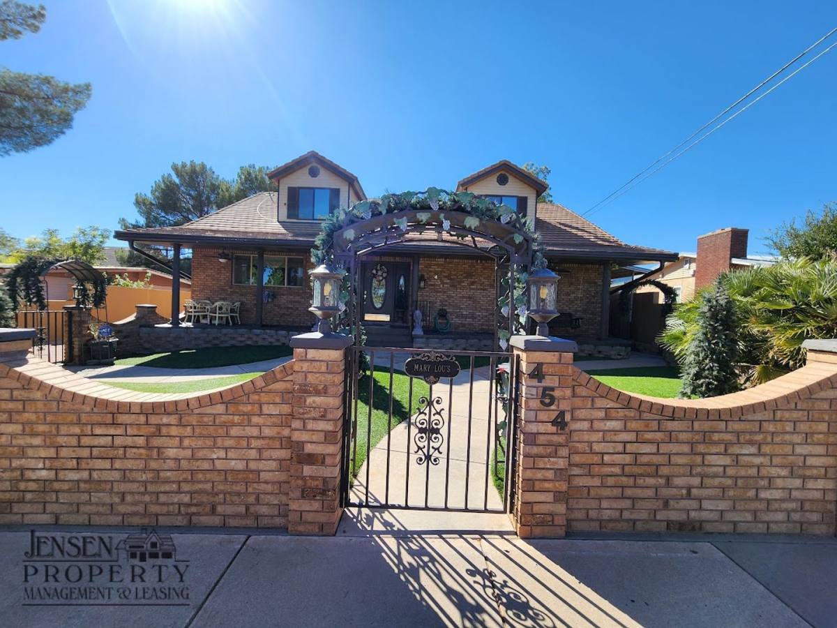 House for rent at 454 S 500 E, Saint George, UT 84770