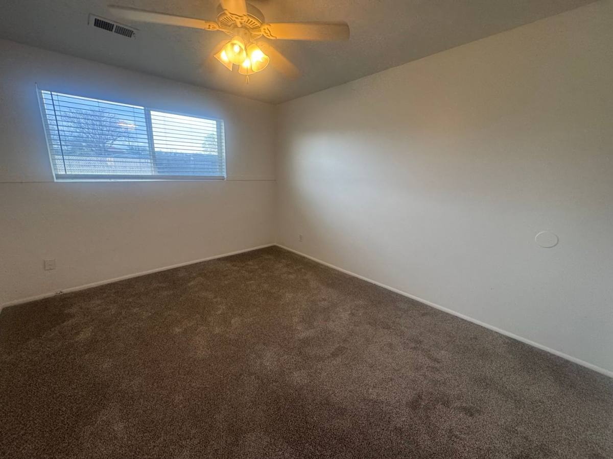 Apartment for rent at 717 E 12065 S, Draper, UT 84020