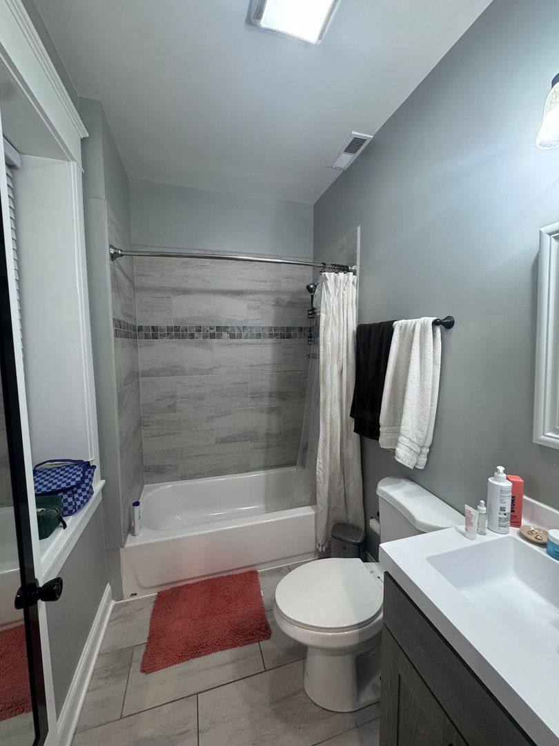 Condo for rent at 160 Symphony Way, Elgin, IL 60120