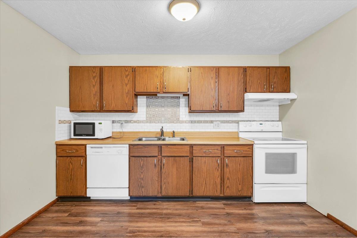 Apartment for rent at 201 S Regency Dr, Bloomington, IL 61701