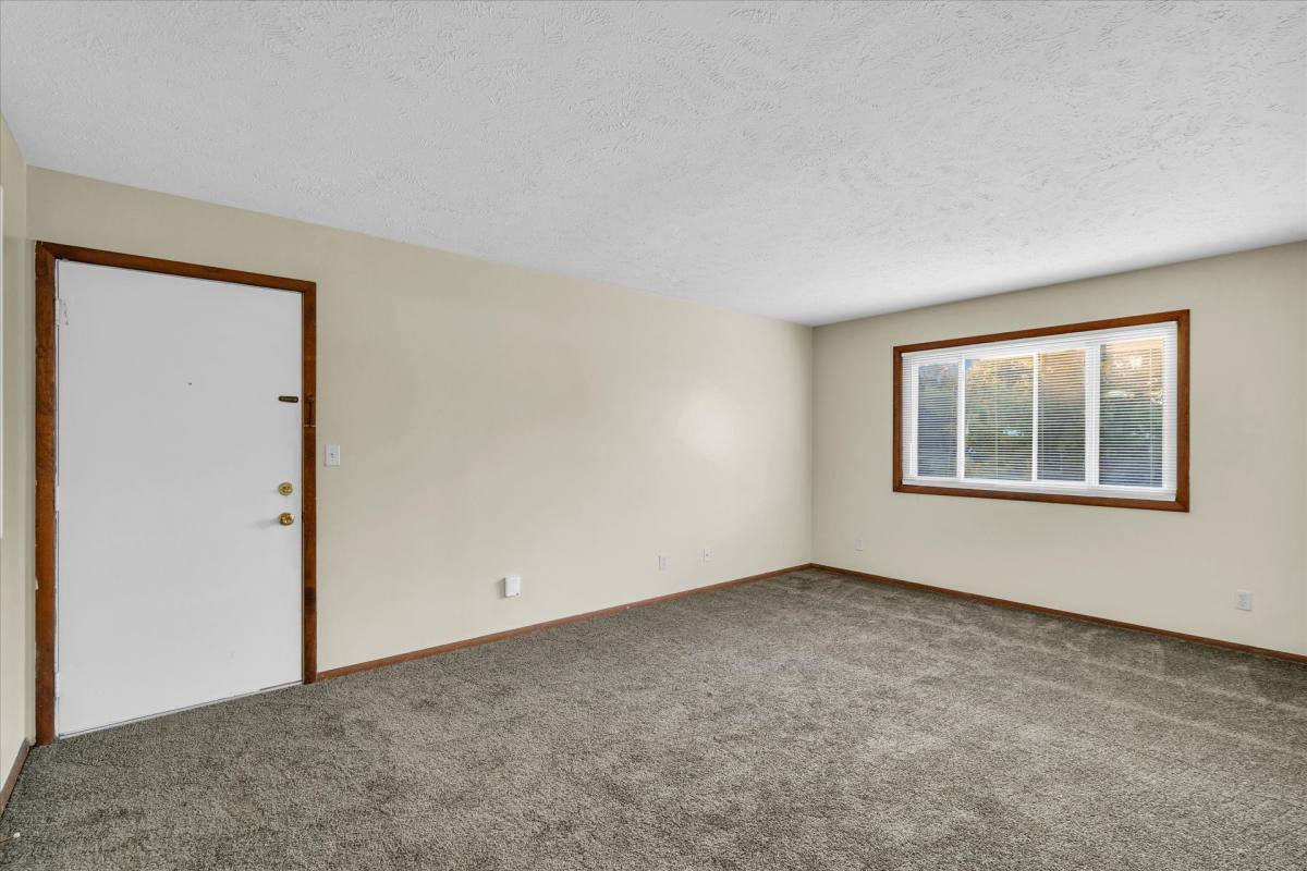 Apartment for rent at 201 S Regency Dr, Bloomington, IL 61701