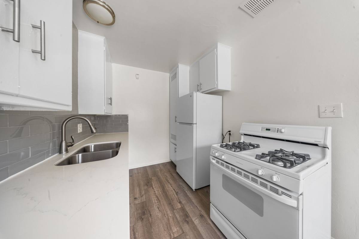 Apartment for rent at 761-799 E 46th St, Long Beach, CA 90807