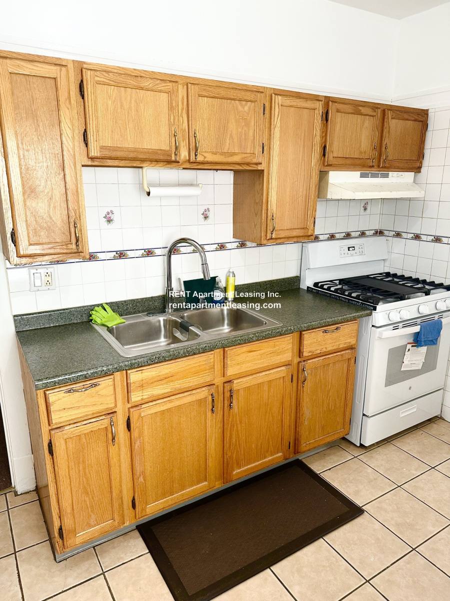 Apartment for rent at 6544 Talman Ave #2, Chicago, IL 60645