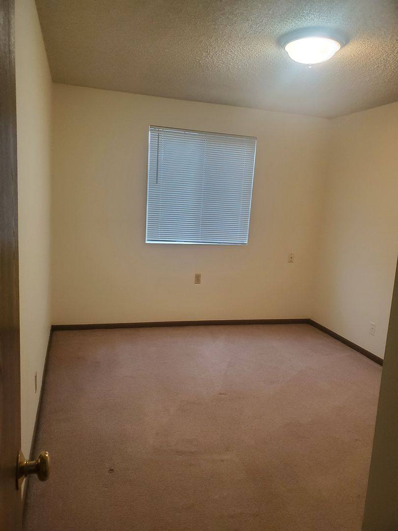 Apartment for rent at 511 No 9th St, Seward, NE 68434