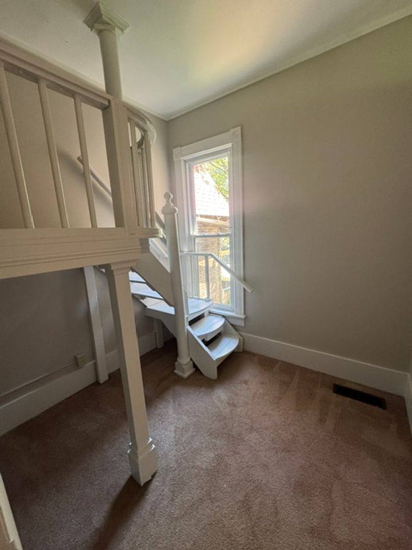 House for rent at 2514 S Wayne Ave, Fort Wayne, IN 46807
