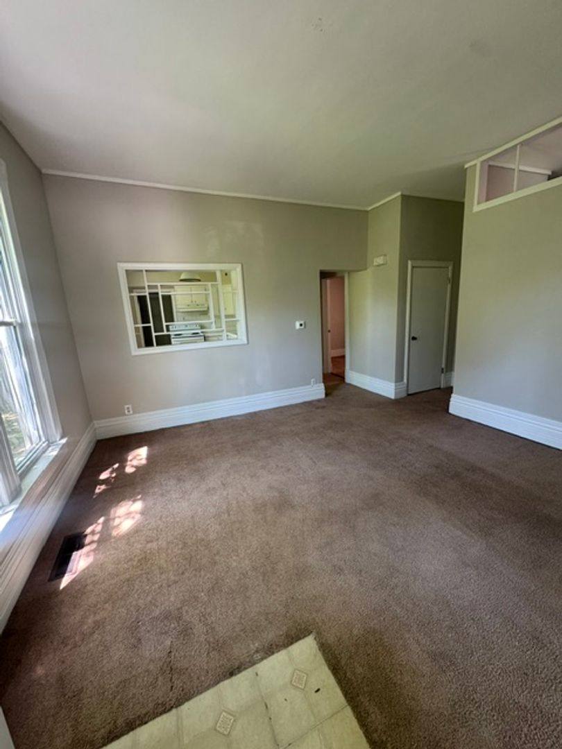 House for rent at 2514 S Wayne Ave, Fort Wayne, IN 46807
