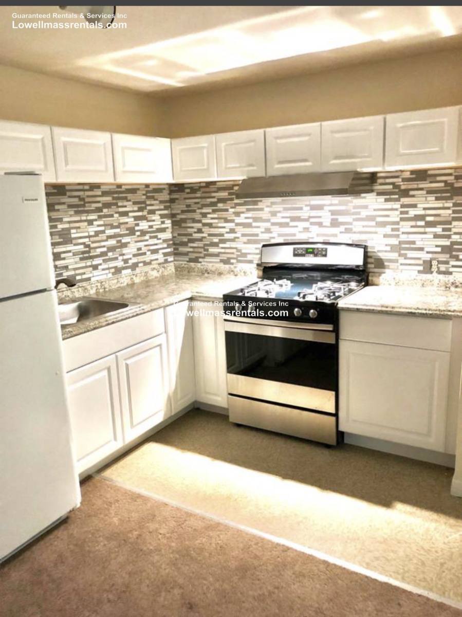 Apartment for rent at 238 Chelsea St #23, Everett, MA 02149