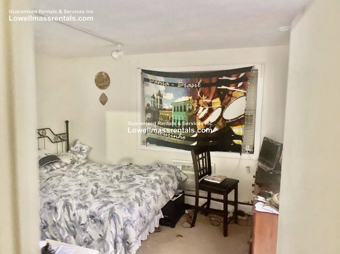 Apartment for rent at 238 Chelsea St #23, Everett, MA 02149