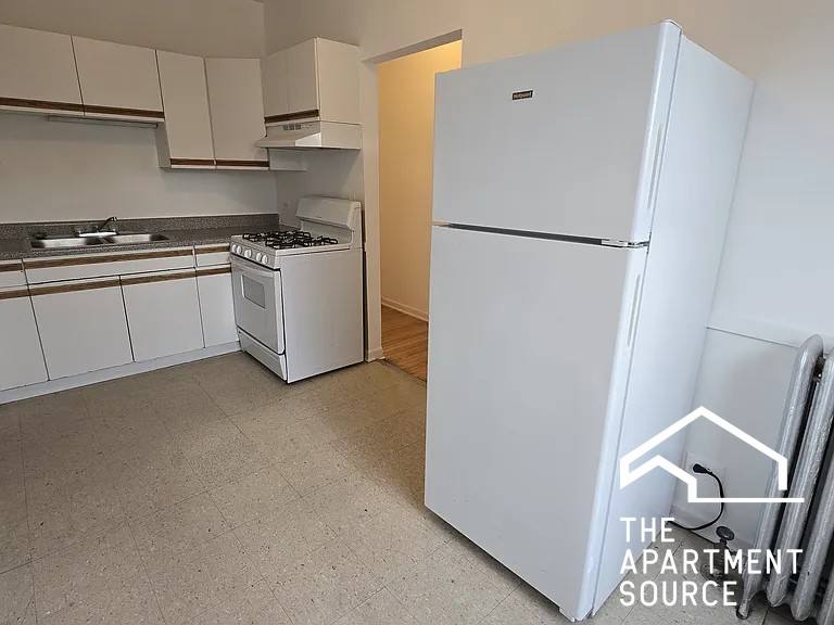 Apartment for rent at 7726 N Marshfield Ave #3A, Chicago, IL 60626
