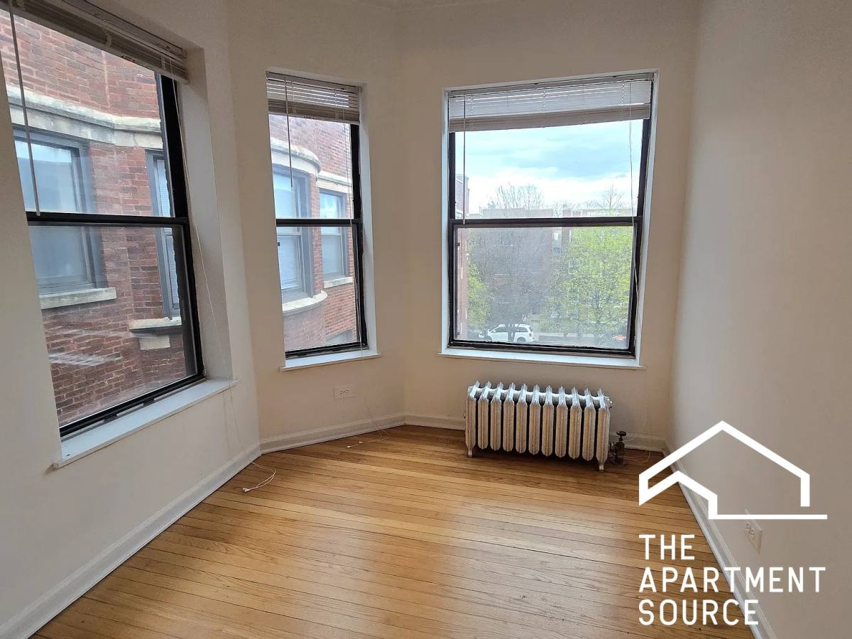 Apartment for rent at 7726 N Marshfield Ave #3A, Chicago, IL 60626