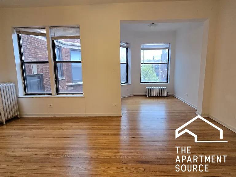 Apartment for rent at 7726 N Marshfield Ave #3A, Chicago, IL 60626